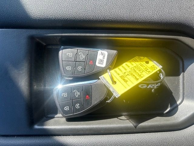 2023 Chevrolet Silverado 1500 LT (2FL)