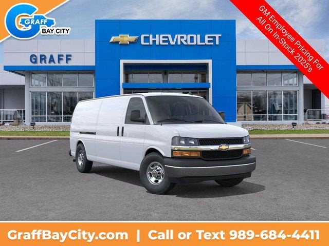 2025 Chevrolet Express Cargo 3500 WT