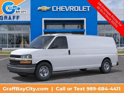2025 Chevrolet Express Cargo 3500 WT
