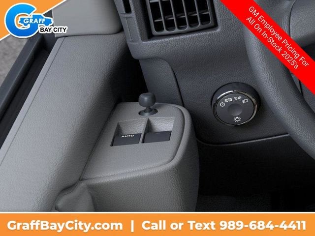 2025 Chevrolet Express Cargo 3500 WT