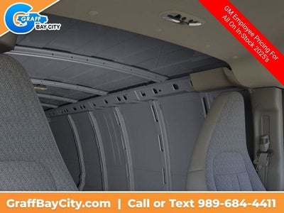 2025 Chevrolet Express Cargo 3500 WT