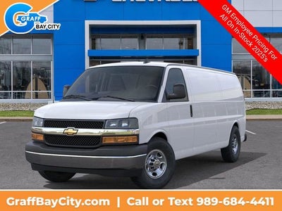 2025 Chevrolet Express Cargo 3500 WT