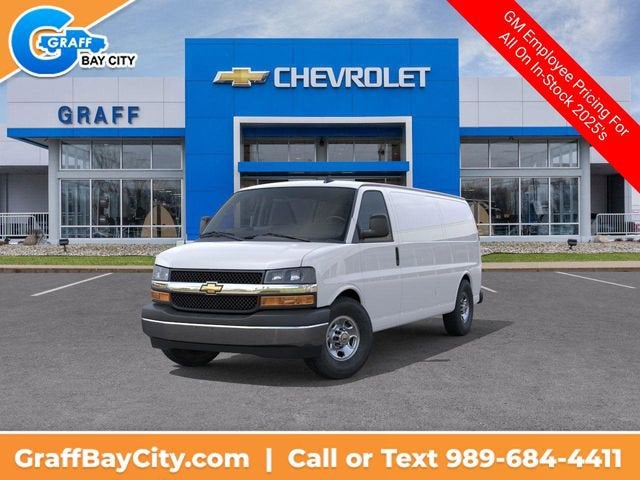 2025 Chevrolet Express Cargo 3500 WT