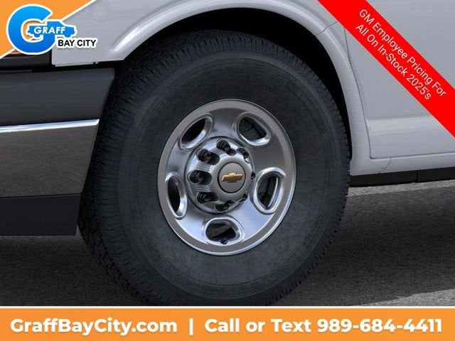 2025 Chevrolet Express Cargo 3500 WT