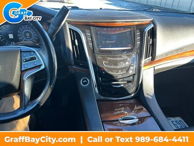 2017 Cadillac Escalade ESV Luxury