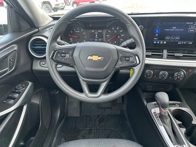 2025 Chevrolet Trax LS