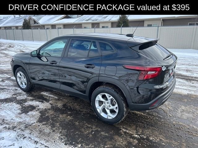 2025 Chevrolet Trax LS